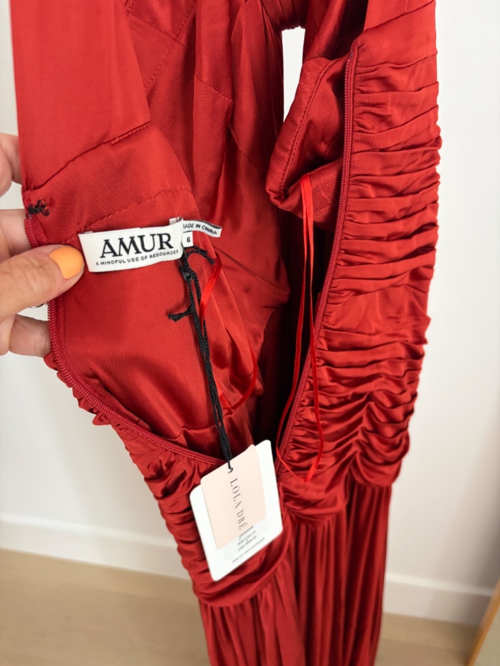 AMUR Hoper Dress Gown Red Saffron SZ 6 NWT - Picture 5 of 9